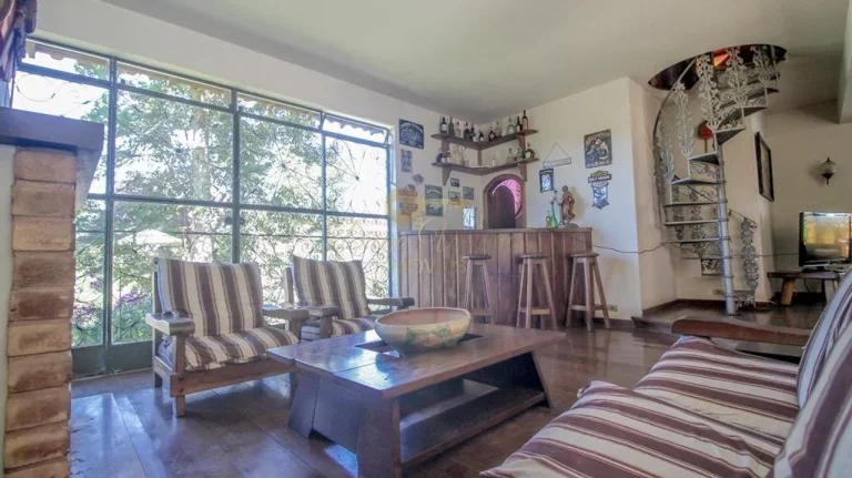 Imagem Casa para Venda em Teresópolis / RJ no bairro Quinta da Barra