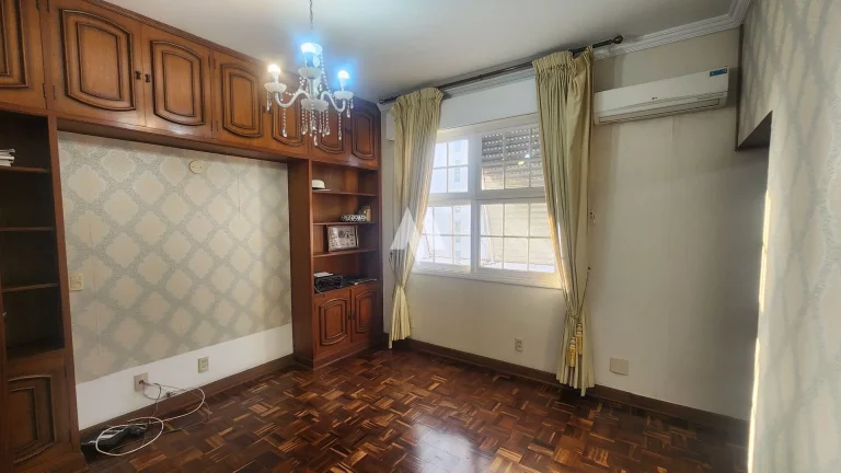 Imagem Apartamento em Boqueirão,4 dormitorios,1 suíte , 2 vagas, 2 quadras da praia Santos/SP