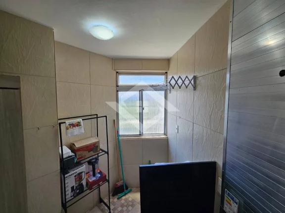 Imagem Apartamento no Espigão à Venda: 2 Quartos todo Mobiliado
