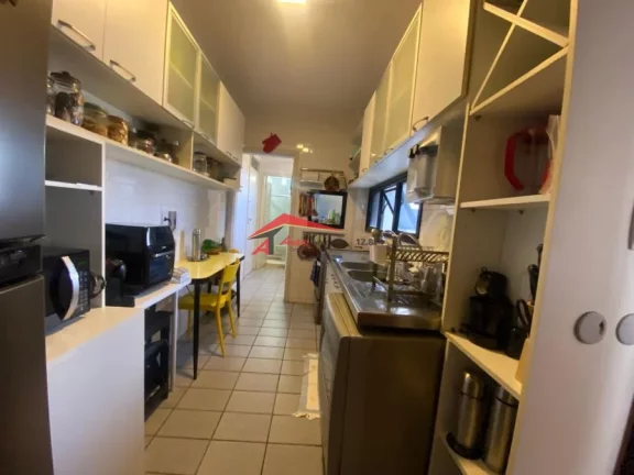 Imagem Excelente apartamento de 131m² 4 dormitórios, sendo 2 suítes