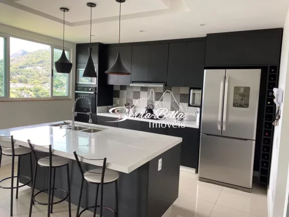 Imagem Casa Toda Mobiliada com 3 suítes 250 m² por R$ 990.000 - Panorama - Teresópolis/RJ