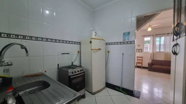 Imagem Sobrado com 2 dormitórios à venda, 76 m² por R$ 380.000,00 - Vila Caiçara - Praia Grande/SP