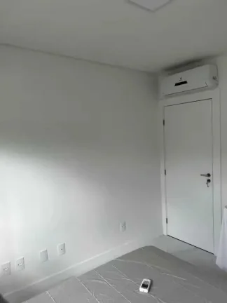 Imagem Apartamento com 2 dormitórios sendo 1 suíte e 1 vaga de garagem em Governador Celso Ramos/SC