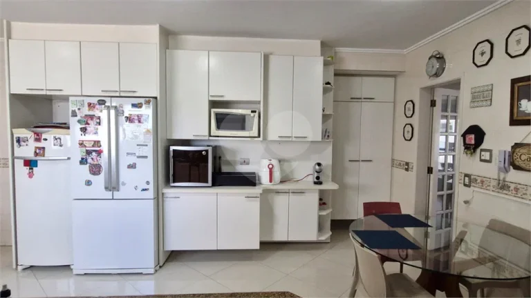 Imagem Apartamento à venda com 3 quartos, sendo 2 suítes, no condomínio Maison Royale, São Paulo - SP