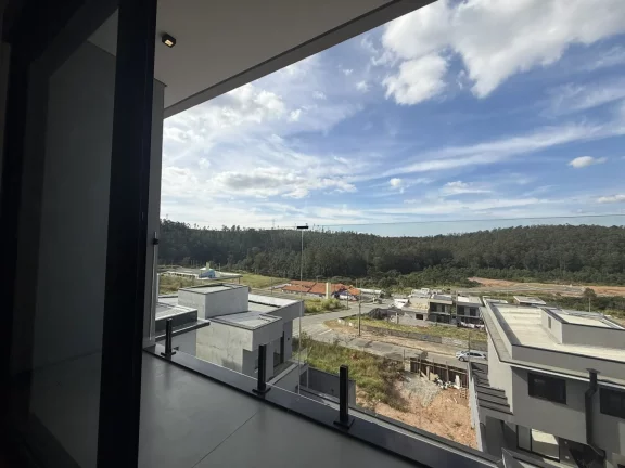 Imagem Linda Casa de 3 Suítes, Sauna, Piscina, Cascata Deslumbrante