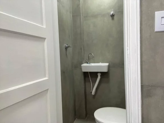 Imagem Excelente apartamento todo reformado de 2 dormitórios -Boqueirão!