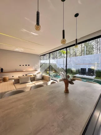 Imagem Casa de Condomínio em Alphaville - Santana de Parnaíba, SP