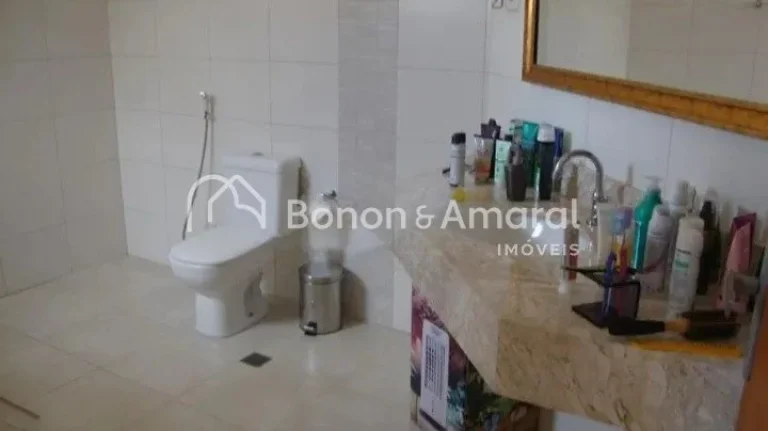 Imagem Venha conhecer esse charmoso sobrado, bem localizado no bairro Parque Imperador, com 168m² de área...