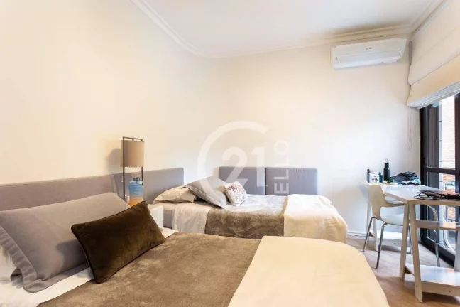Imagem Apartamento a venda de 4 quartos ,Vila Nova Conceição. São Paulo. SP.