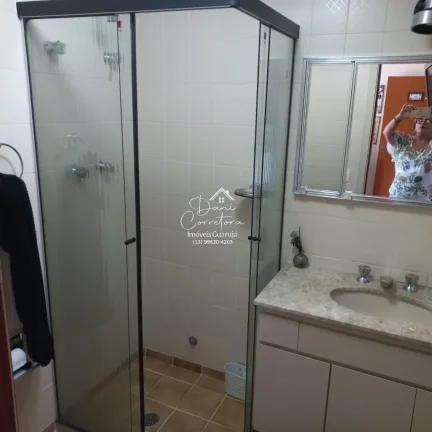 Imagem Apartamento à venda no Guarujá na Praia das Pitangueiras.