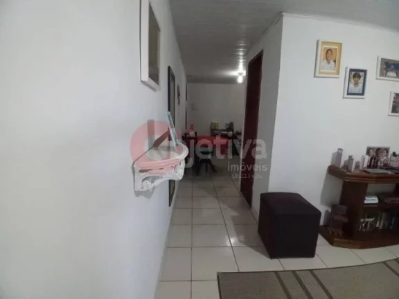 Imagem Prédio com Loja e Apartamento com 2 dormitórios à venda, 1 m² por R$ 1.300.000 - São Cristóvão - Cabo Frio/RJ