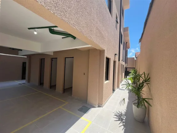 Imagem Espaçoso Sobrado em Condomínio no Ocian, Praia Grande - 2 Quartos