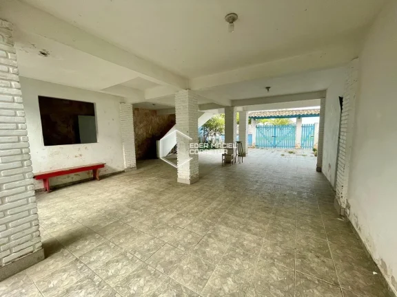 Imagem Casa Imperdível! Quase pé na areia e com uma vista deslumbrante do mar, esta é a oportunidade que...
