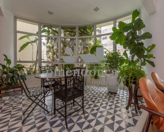 Imagem Apartamento com 4 dormitórios e 1 vaga à venda, em Higienópolis, 475 m².