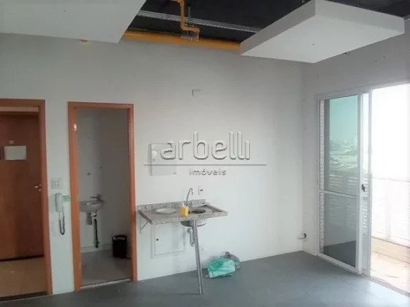 Imagem Sala comercial com 35 metros quadrados, 1 banheiro, sacada, piso elevado, 1 vaga de garagem. CondomÃ...