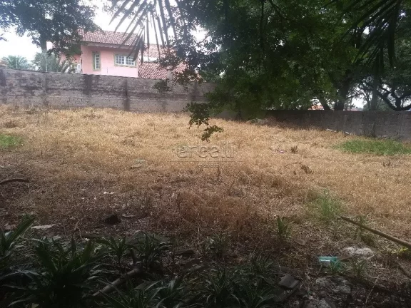 Imagem Terreno plano de esquina com 623 metros quadrados. Localização privilegiada em bairro nobre com ca...