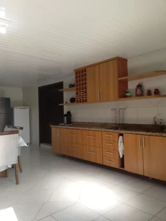 Imagem Casa à venda em Torres, Praia Grande, com 6 quartos, 264m²