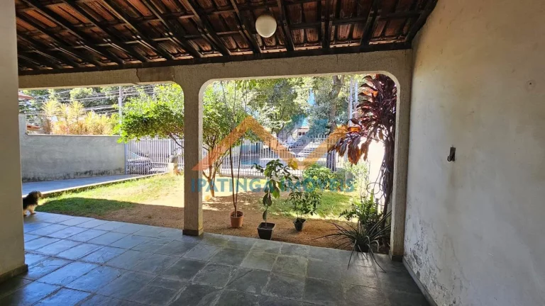 Imagem Casa térrea de 3 quartos e 2 vagas no Imbaúbas em Ipatinga Viva na área mais valorizada do bairro Imbaúbas em Ipatinga, pertinho do Coelho Diniz, Sesi e Aapi. Possui - Sala tv; - Sala de jantar; - C