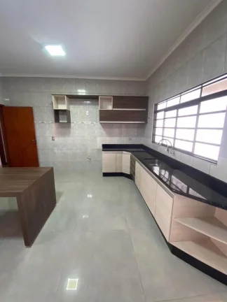 Imagem CASA Á VENDA EM CRISTAIS PAULISTA EM FRANCA/SP