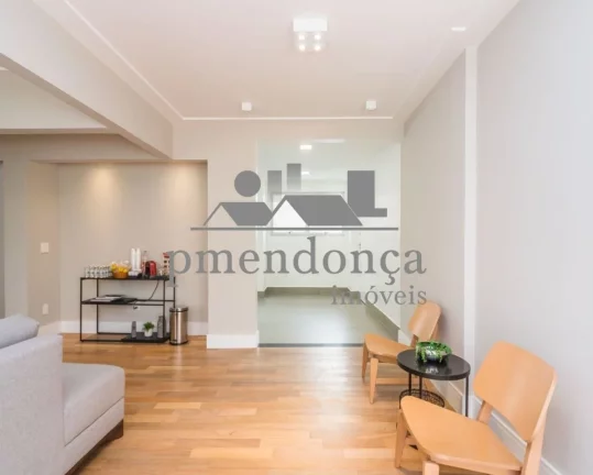 Imagem Apartamento reformado com 153m², 2 quartos sendo 1 suíte e 2 vagas.