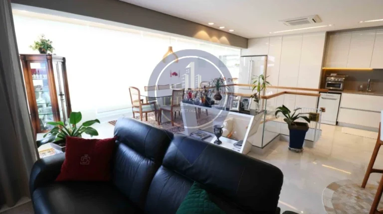 Imagem Cobertura de luxo à venda em Pinheiros, São Paulo-SP: 1 quarto, 1 suíte, 138m² e 2 vagas de garagem