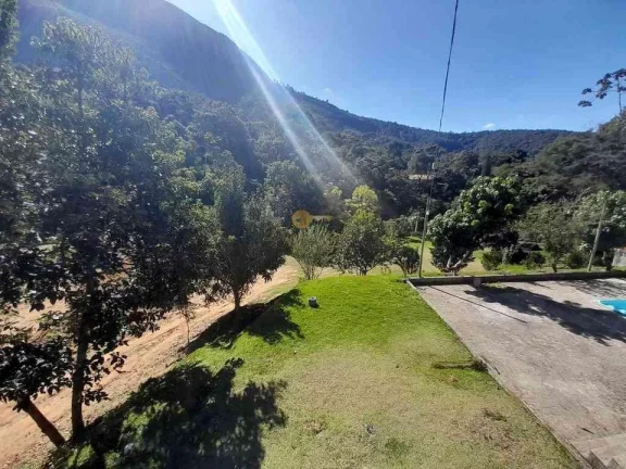 Imagem Casa em Condomínio para Venda em Teresópolis / RJ no bairro Três Córregos