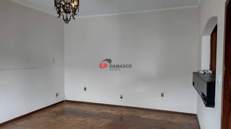 Imagem Sobrado à venda 3 Quartos, 1 Suite, 2 Vagas, 672M², Santa Maria, Santo André - SP