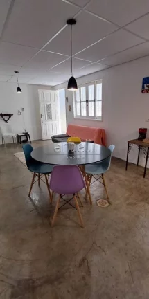 Imagem Casa com 171M², 2 quartos sendo 1 suíte, 3 banheiros, sala, quintal e 4 vagas de garagem. Casa ter...