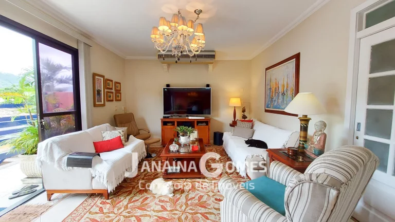 Imagem Casa sofisticada com 4 quartos, 3 suítes, jardins e área de lazer