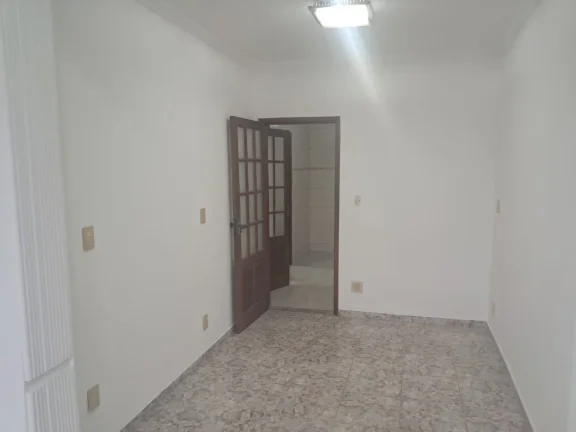 Imagem Casa para Venda em Rio de Janeiro, Campo Grande, 3 dormitórios, 2 banheiros, 2 vagas