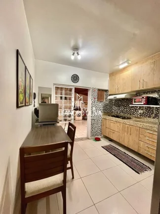 Imagem Casa tipo para venda em Vila Mariana com 4 quartos, sendo 1 suíte, 185m²
