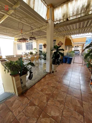 Imagem Casa de condomínio com 3 quartos à venda, 350 m² por R$ 2.800.000 - Jardim Vinte e Cinco de Agosto - Duque de Caxias/RJ