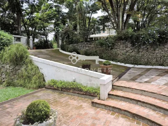 Imagem Casa Colonial Americana no Condomínio Forest Hills com 04 suítes e piscina!