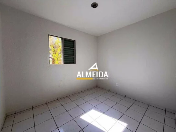 Imagem Apartamento com 2 dormitórios à venda, 42 m² por R$ 145.000,00 - Chácara Lusa - Rio Claro/SP