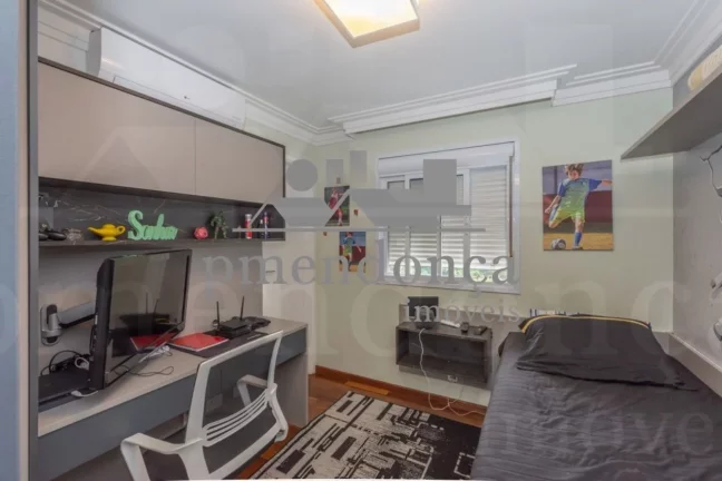 Imagem Apartamento excelente com 165m², 3 suítes e 3 vagas