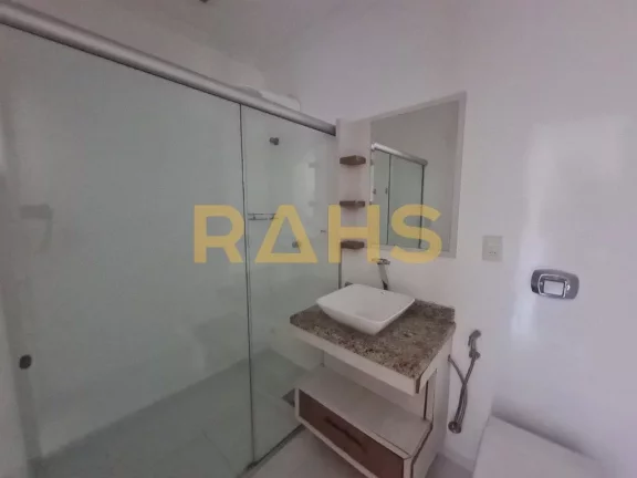 Imagem Uma bela casa com 4 quartos sendo 3 suítes, ficam no imóvel splits, sala ampla, sala de Tv, cozinh...