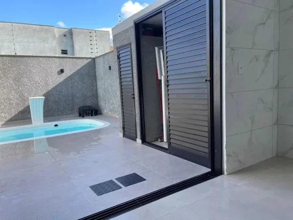 Imagem Sobrado com 3 suítes e 2 vagas de garagem no Bairro Rio Pequeno em Camboriú