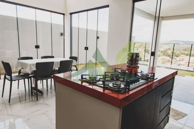 Imagem Casa de Alto Padrão à Venda – Nazaré Paulista
