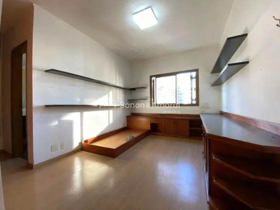 Imagem Sofisticação, conforto e localização privilegiada.
Este amplo apartamento de aproximadamente 430...