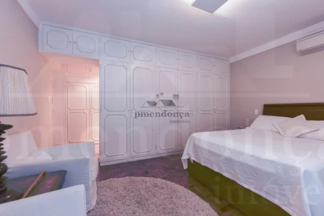 Imagem Apartamento reformado à venda em Higienópolis com 3 quartos e 2 vagas, 210m2