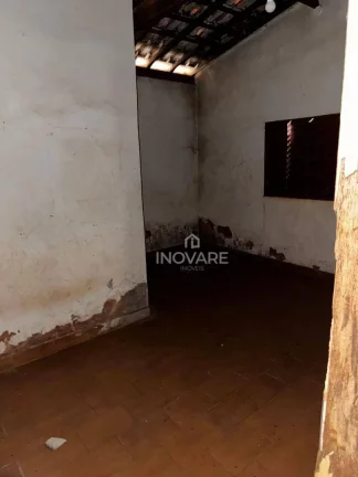 Imagem Casa com 3 dormitórios à venda, 90 m² por R$ 160.000,00 - Jardim Leonora - Itumbiara/GO