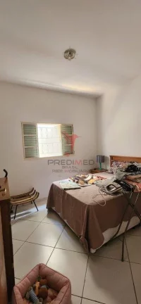 Imagem Casa Mobiliada de 4 Quartos, Piscina Churrasqueira, garagem para 4 Carros,Parq das árvores