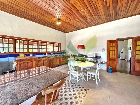 Imagem Chácara à Venda em Jarinu - Estilo de Fazenda e Próxima de São Paulo