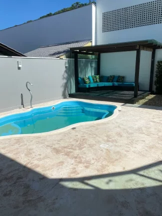 Imagem Casa com 6 dormitórios à venda sendo 5 suítes, 496.51 m² por - R$ 6.500.000,00 - Estados - Bal. Camboriú/SC