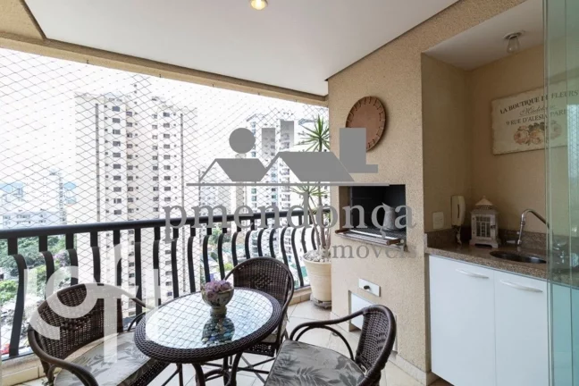 Imagem Apartamento em Perdizes andar alto com 4 quartos ( 3 sui­tes ) e 3 vagas, 158m²