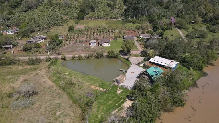 Imagem Chácara à venda em Torres, Vila São João, com 1 quarto, 13752,05m²