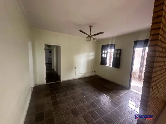 Imagem VENDO CASA 3/4 -SANTA MÔNICA 1