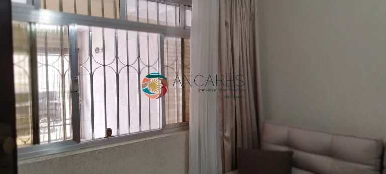 Imagem Casa com 177m², 4 quartos e 2 vagas - Excelente para todo tipo de comércio