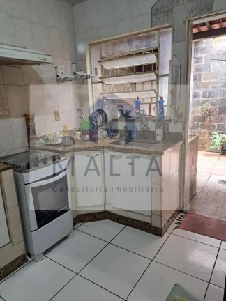 Imagem Casa Geminada para Venda em Belo Horizonte, Dona Clara, 3 dormitórios, 2 banheiros