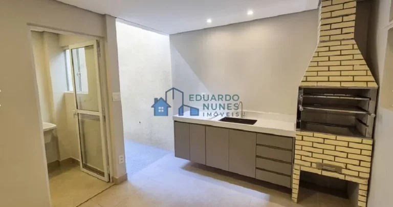 Imagem ÁTIMA ÁREA PRIVATIVA, REFORMADA COM 04 QUARTOS, 04 VAGAS NO SANTO ANTÔNIO!!